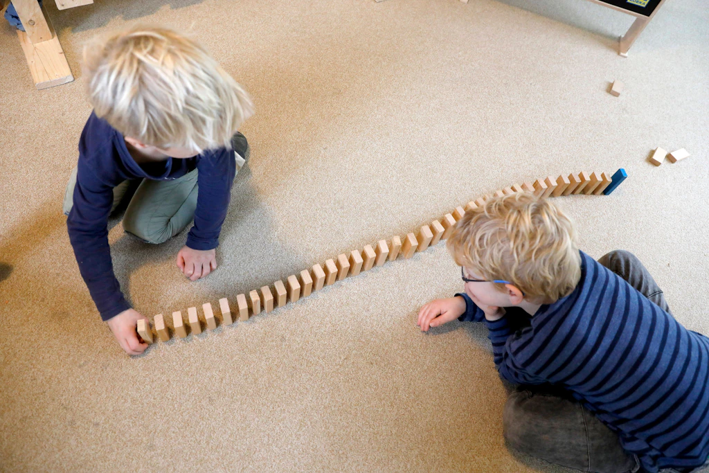 Expertenrat: Muss mein Kind sein Spielzeug teilen?