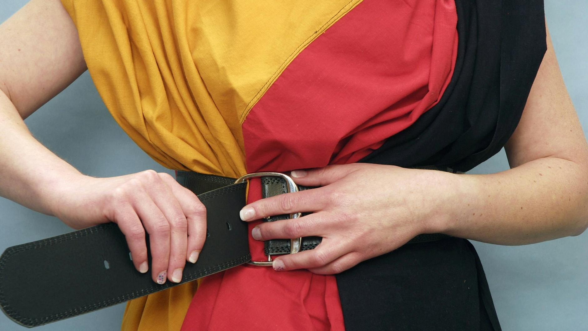 Deutschland: Das Gewand der Bescheidenheit steht der Nation.