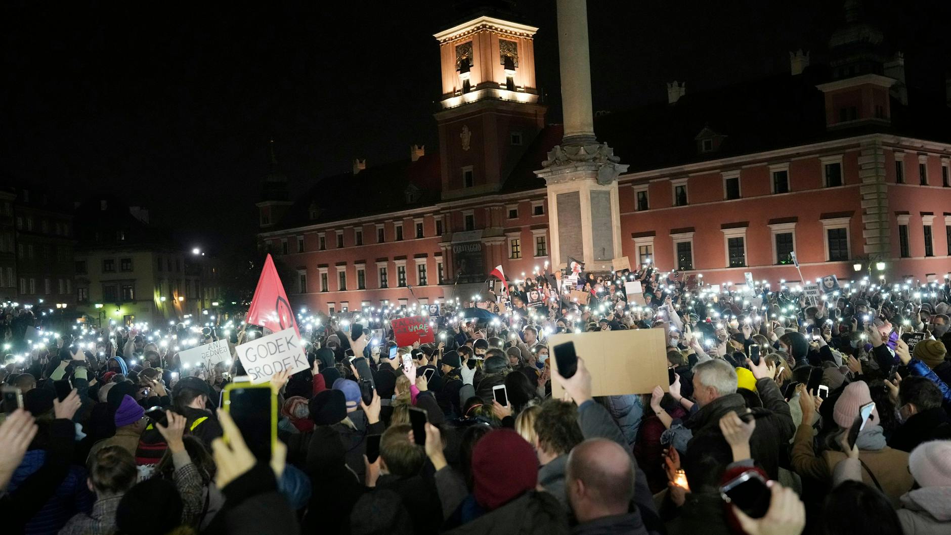 Am 6. November ist es, wie hier in Warschau, zu Protesten gegen das Abtreibungsgesetz in Polen gekommen.