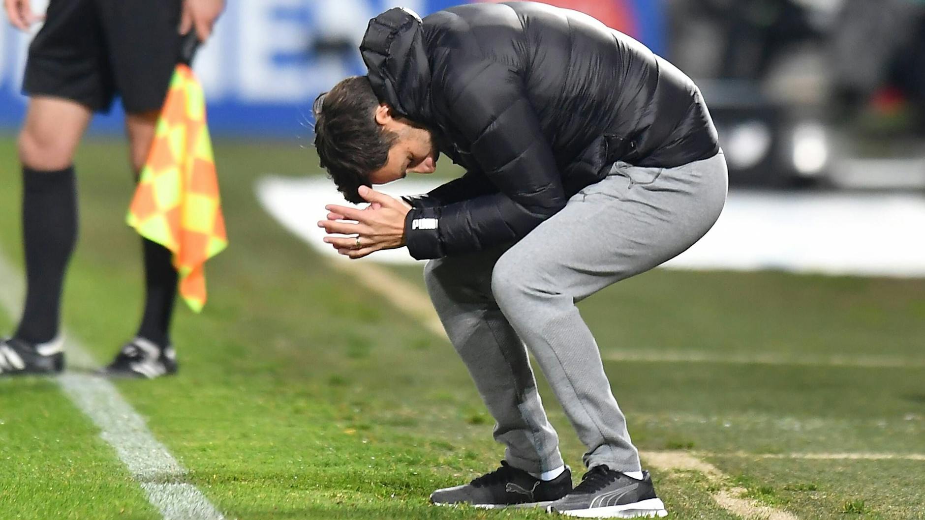 Fürths Trainer Stefan Leitl hadert mit der erneuten Niederlage.
