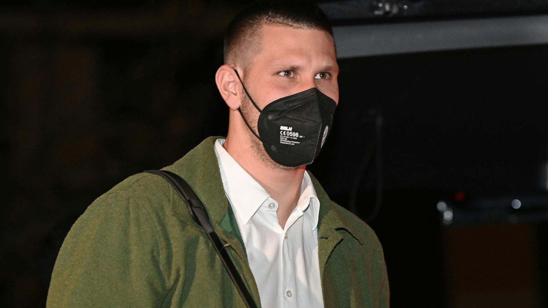 Bei dem infizierten Spieler handelt es sich um Niklas Süle.