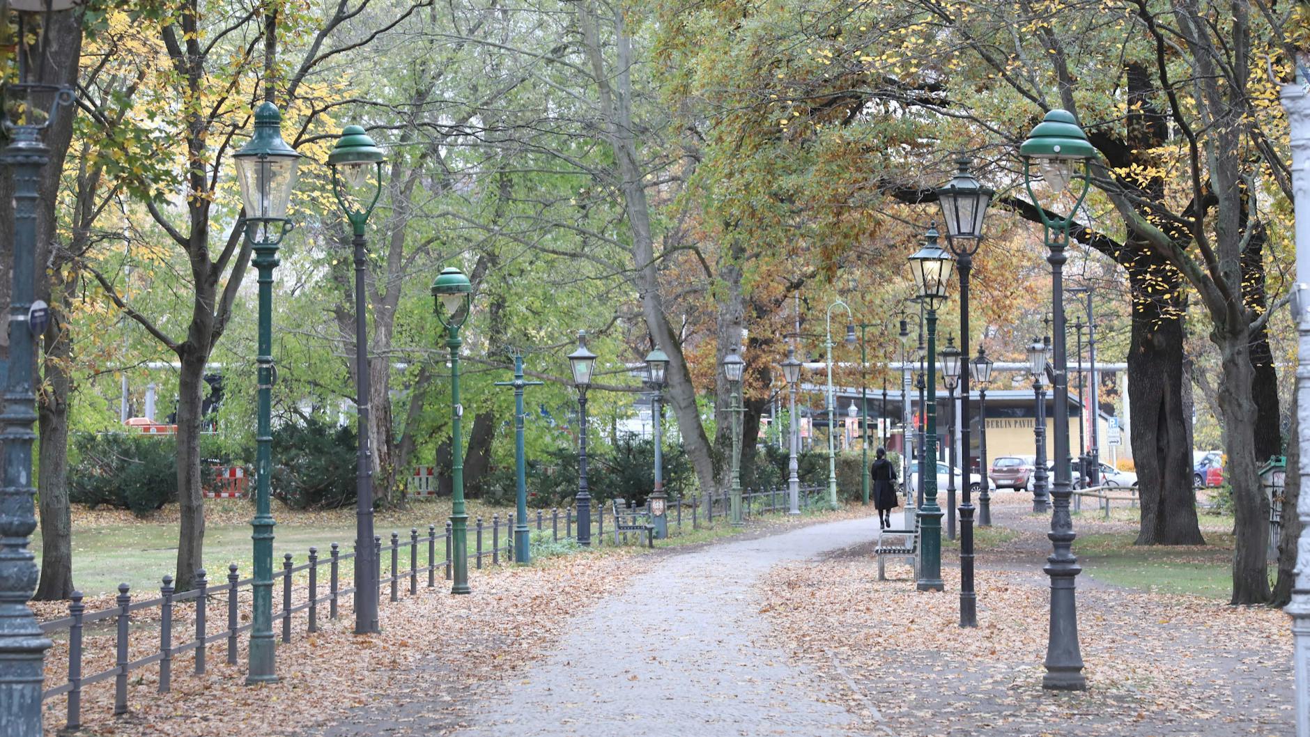  Das Gaslaternen-Museum im Tiergarten wird wegen Vandalismus abgebaut. Neue Standorte werden gesucht.