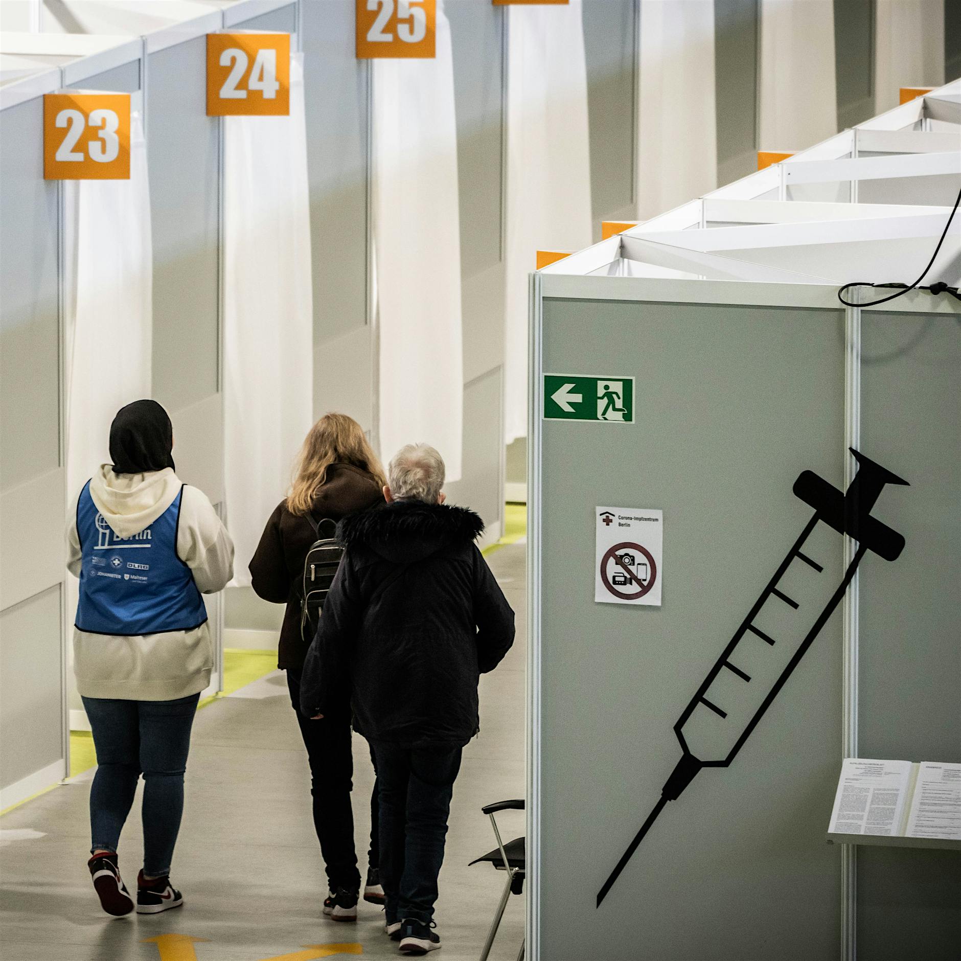 Corona: Senat plant offenbar weitere Impfstelle im Berliner Osten