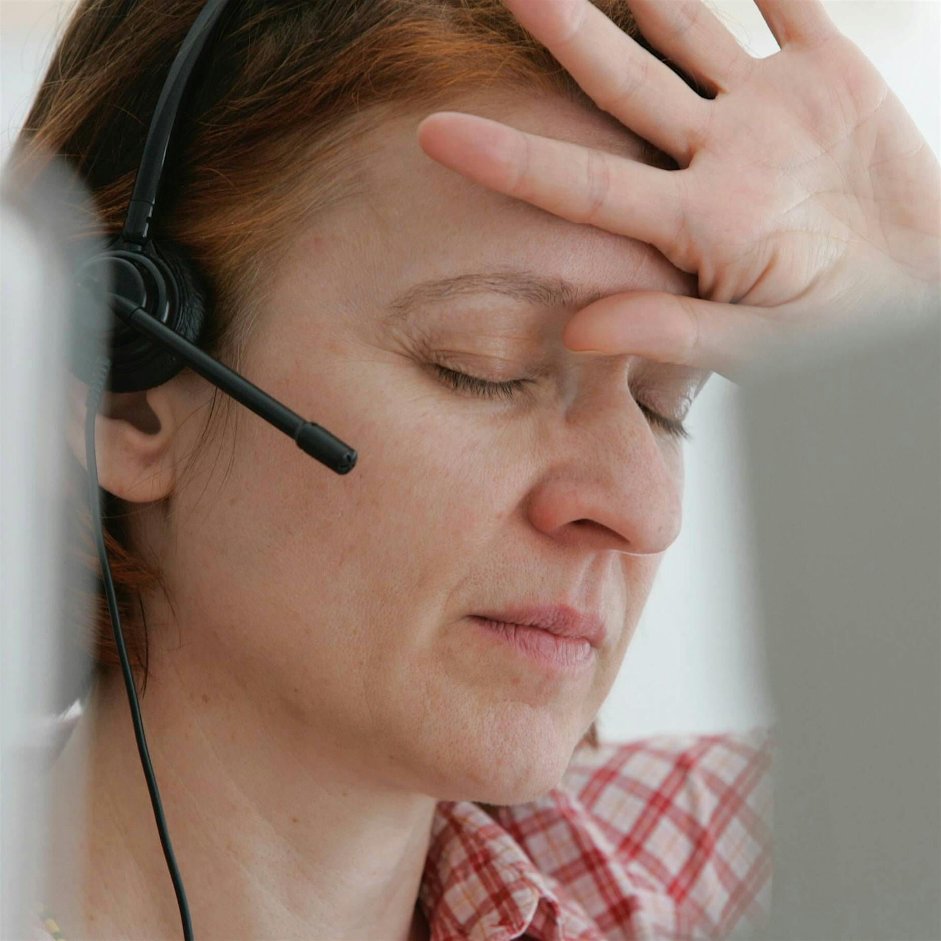 Studie: Jeder zweite Beschäftigte geht krank zur Arbeit