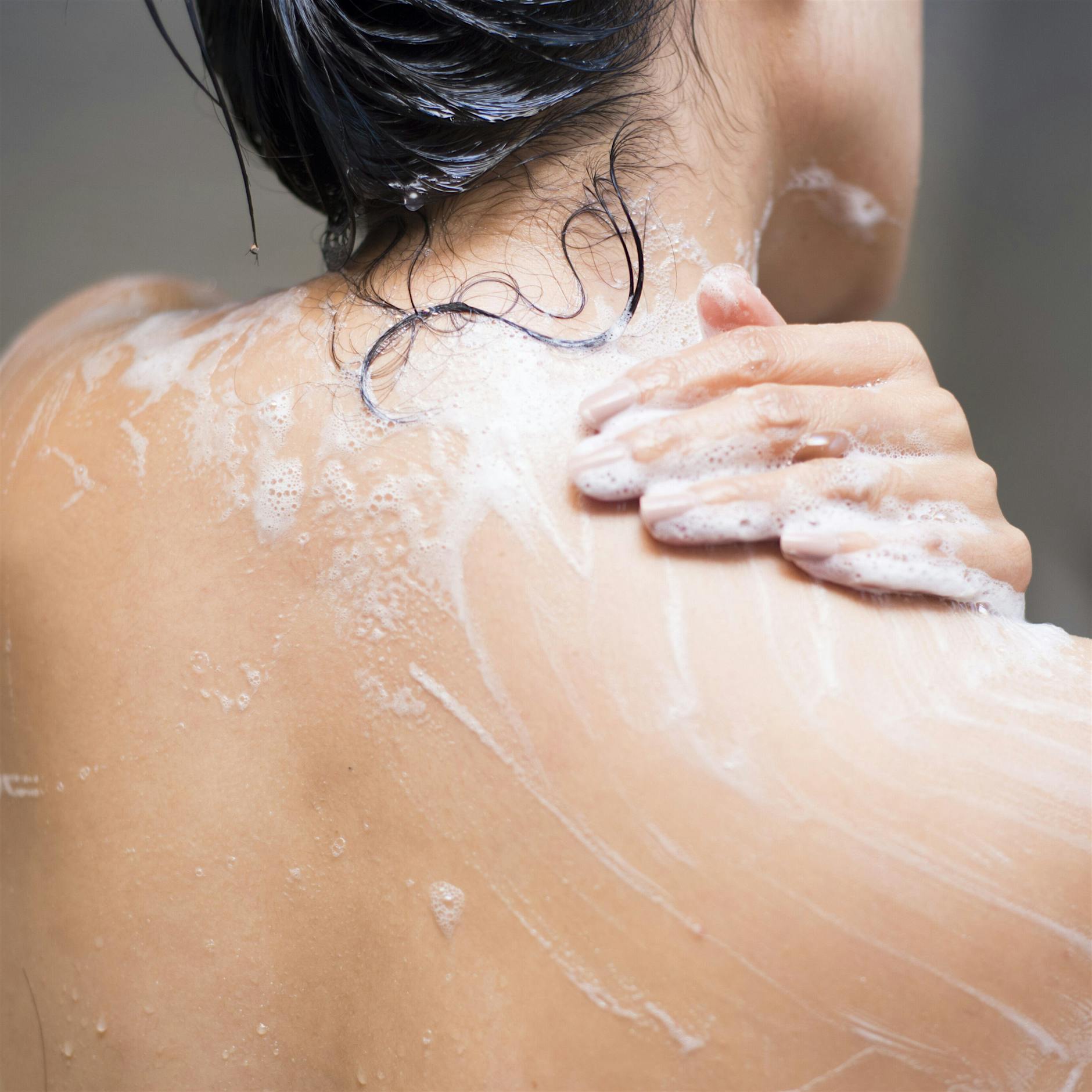 Mit Shampoo als Pulver gegen die Plastikflut: Wie nachhaltig ist das?