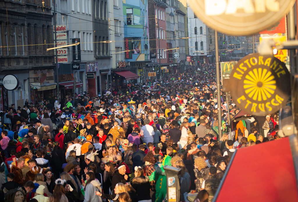 RKI rät zur Absage größerer Veranstaltungen