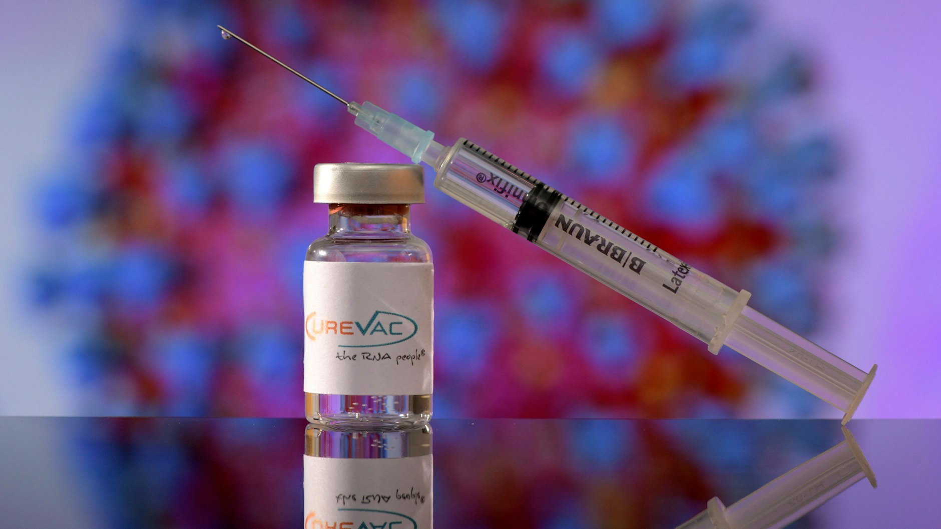 Experten halten einen Antikörpertest vor der Booster-Impfung für bedingt sinnvoll (Symbolbild).