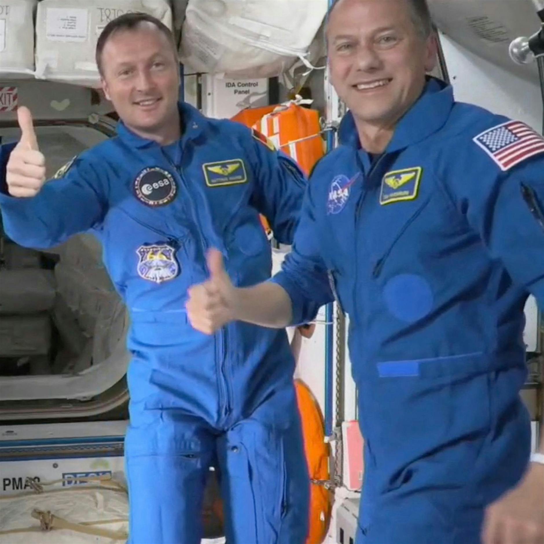 Deutscher Astronaut Matthias Maurer an der ISS angekommen