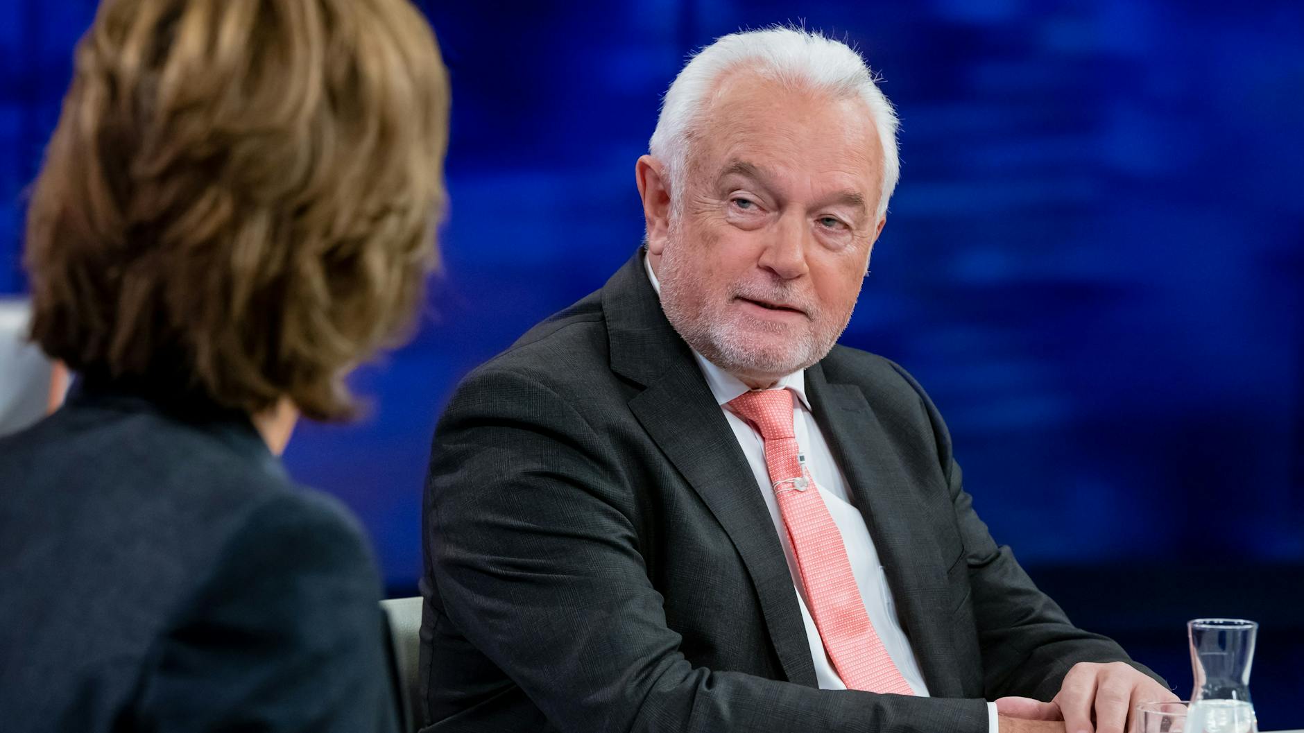 Wolfgang Kubicki, Vize-Vorsitzender der FDP und Vize-Bundestagspräsident, in der Polit-Talkrunde von Maybrit Illner. 