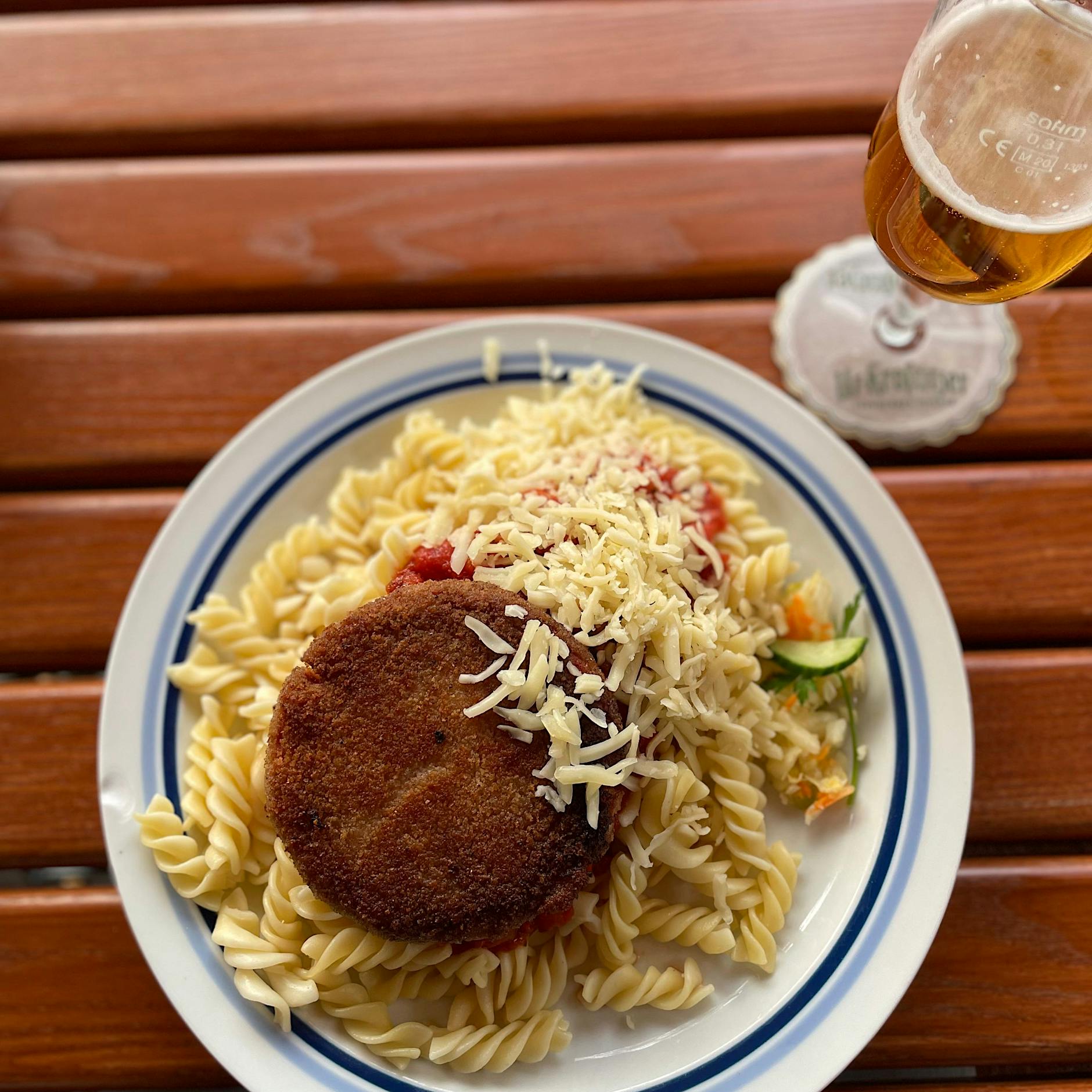 Leipzig ist Berlins kleine Schwester: Hier gibt es das echte DDR-Jägerschnitzel