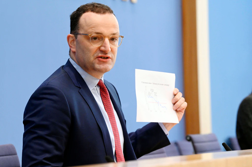 Spahn plant „2G plus“-Regel gegen vierte Corona-Welle