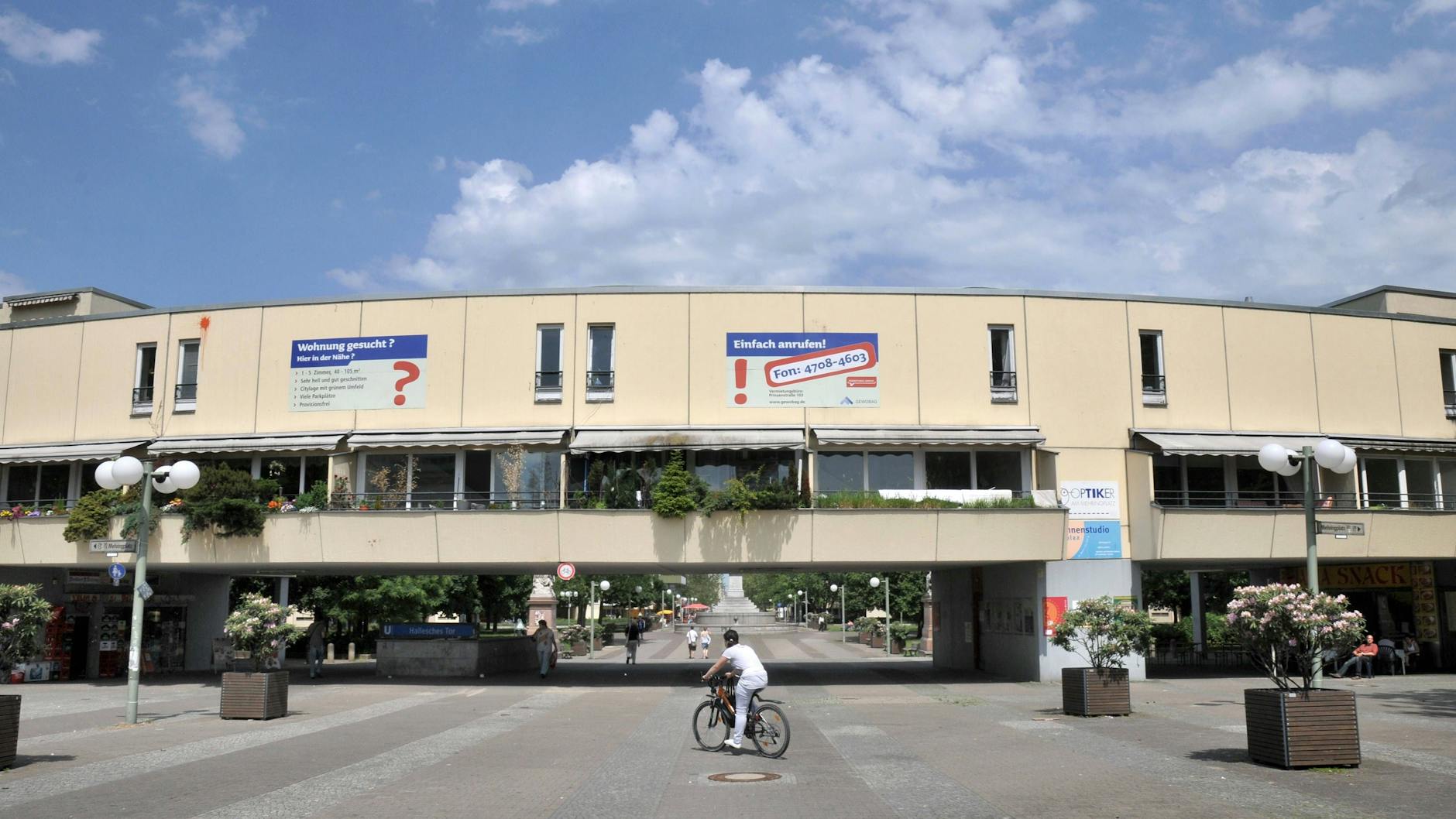 Der Mehringplatz: Seit 2019 wird er saniert. Wird er seine schrabbeligen Look je verlieren?