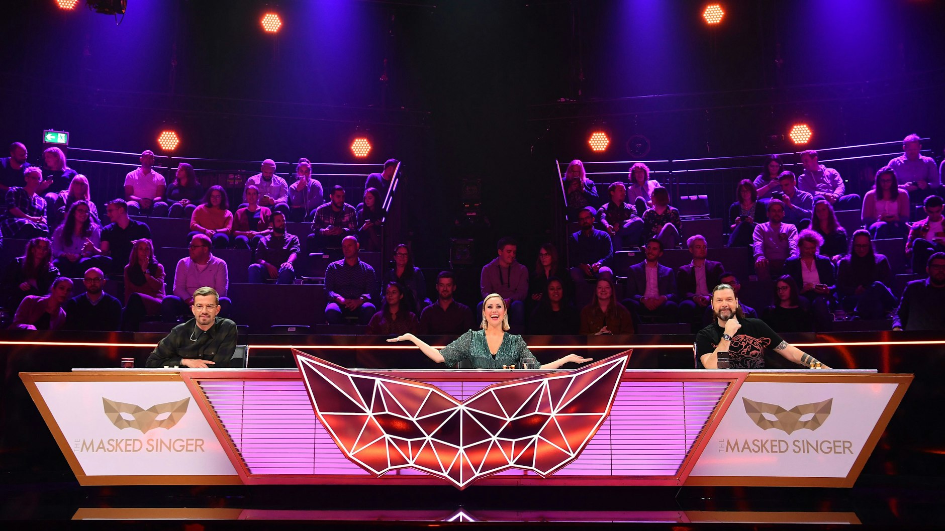 Das Rateteam im Halbfinale von „The Masked Singer“: Joko Winterscheidt, Ruth Moschner und Rea Garvey.