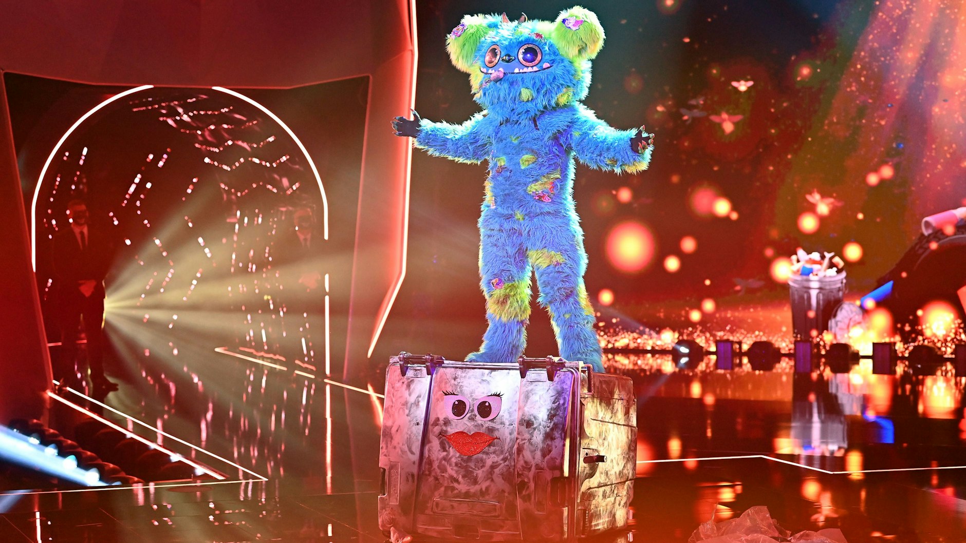 Mülli Müller beim Auftritt auf der „Masked Singer“-Bühne. Im Kostüm steckte Alexander Klaws.