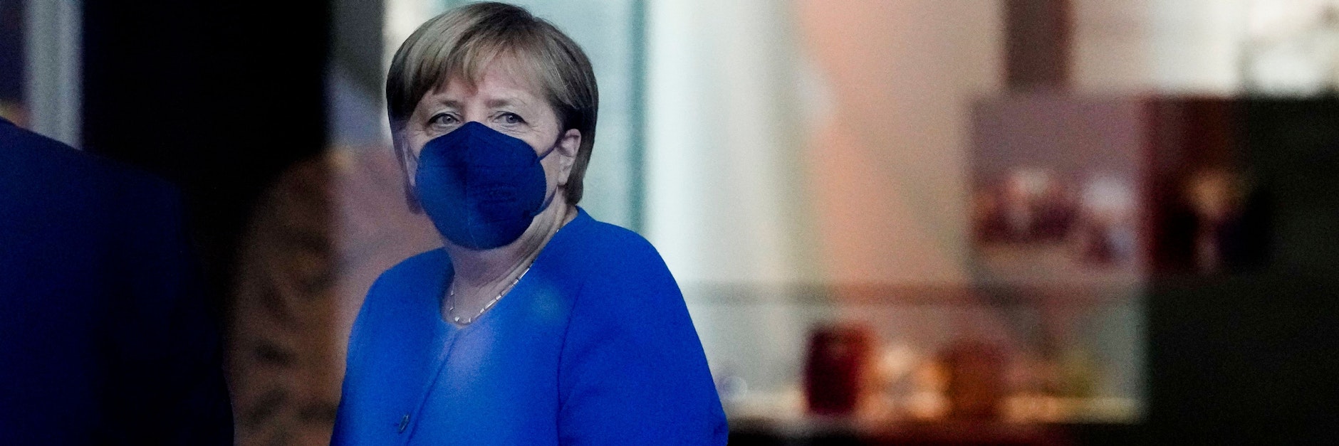 Die Corona-Zahlen steigen und steigen. Die Lage ist dramatisch. Jetzt wendet sich Noch-Bundeskanzlerin Angela Merkel an die Bürger.