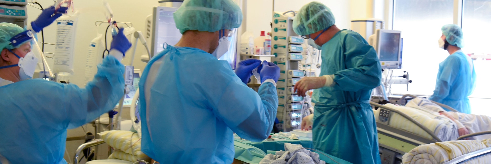 In einigen Kliniken sind die Kapazitäten auf den Intensivstationen bereits erschöpft.&nbsp;