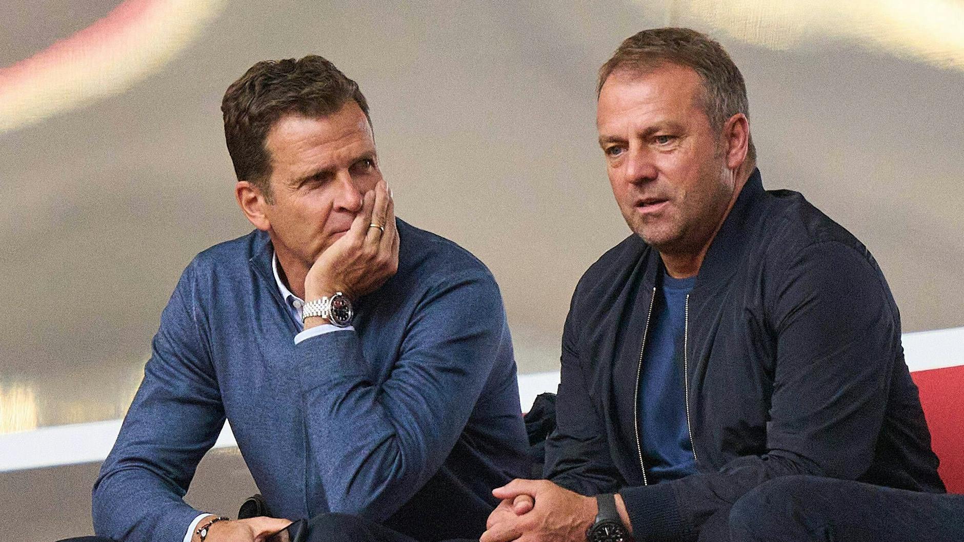 DFB-Teammanager Oliver Bierhoff und Bundestrainer Hansi Flick haben die Zeit bis zum WM-Beginn in Katar durchgeplant.