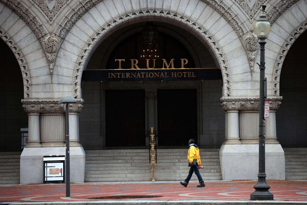 Trump gibt Pleite-Hotel in Washington auf