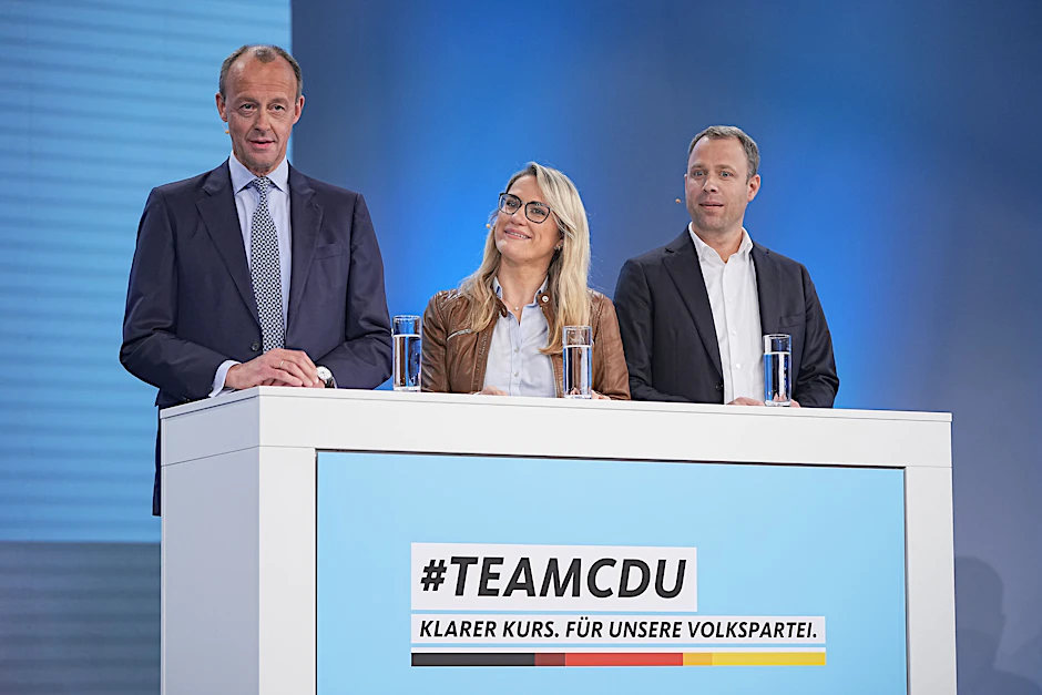 Friedrich Merz (l.), Christina Stumpp und Mario Czaja