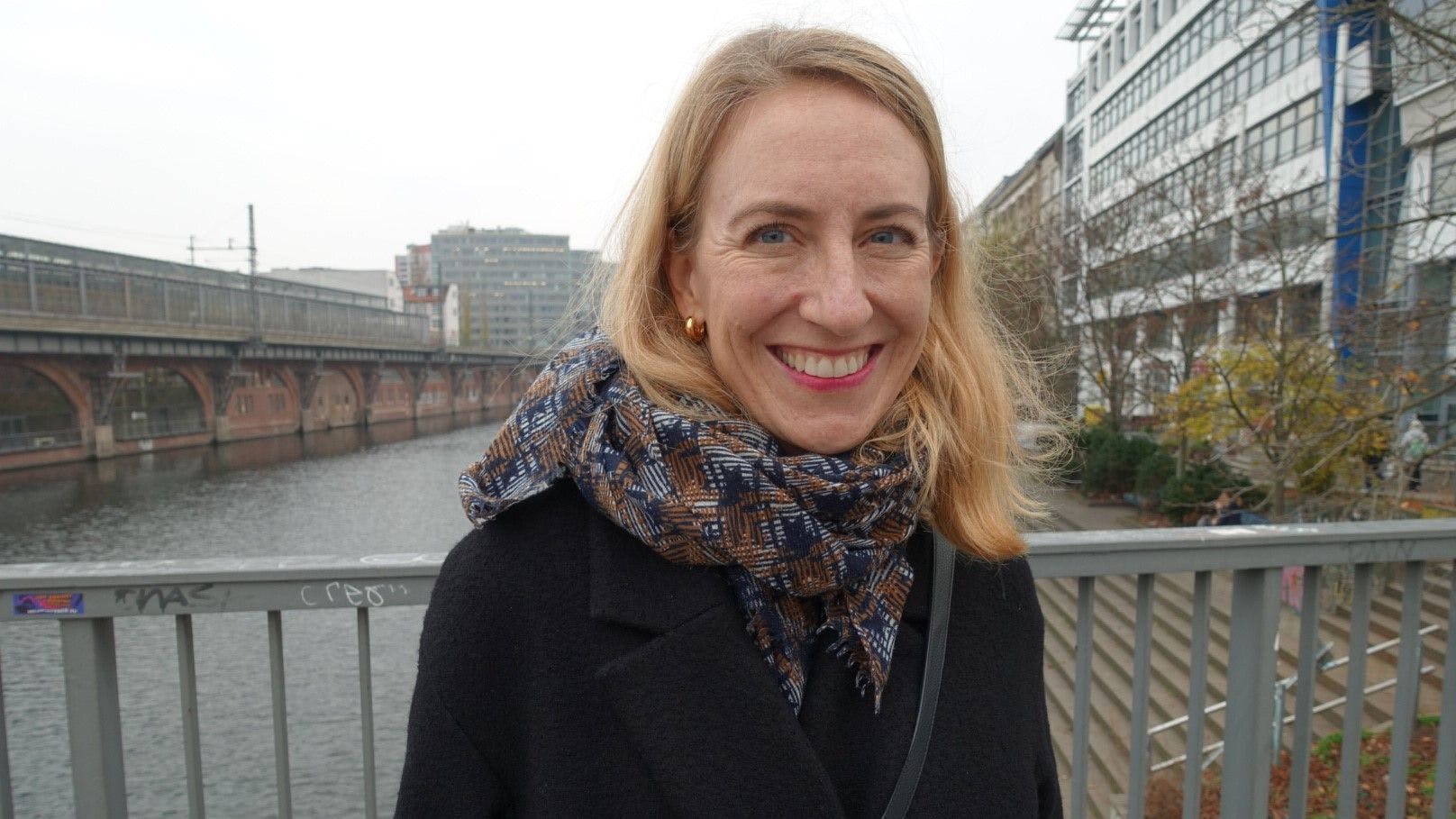 Promovierte Juristin, Radfahrerin, Mutter von zwei Kindern: Im 380.000-Einwohner-Bezirk Mitte leitet Almut Neumann (37) die Abteilung Ordnung, Umwelt, Natur, Straßen und Grünflächen.