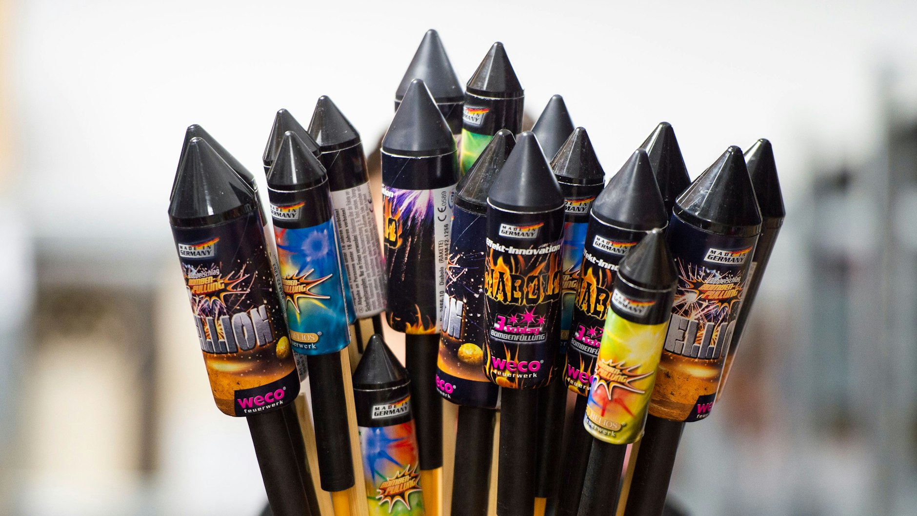 Privates Feuerwerk sei geeignet, um den Jahreswechsel „pandemiekonform im kleinen Kreis zu feiern“ (Symbolbild).