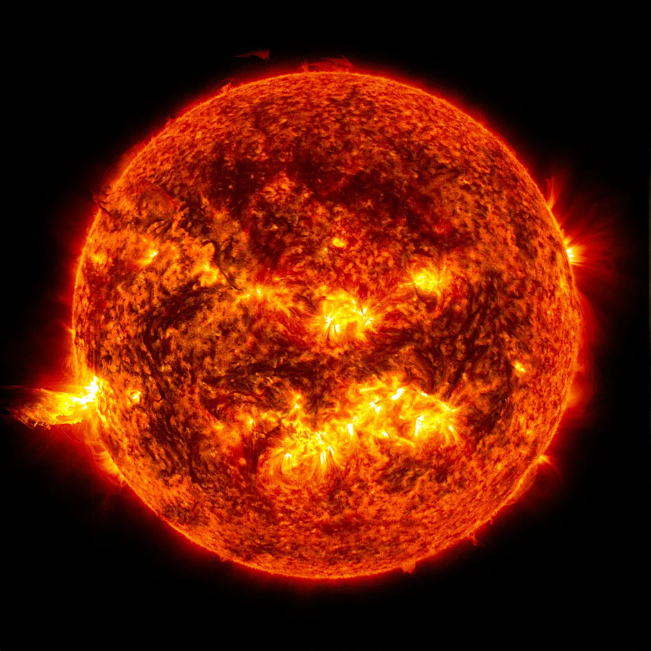 Die Fusionsforschung nimmt sich die Sonne als Vorbild. In deren Innern wird Wasserstoff unter gewaltiger Energieabgabe zu Helium fusioniert.