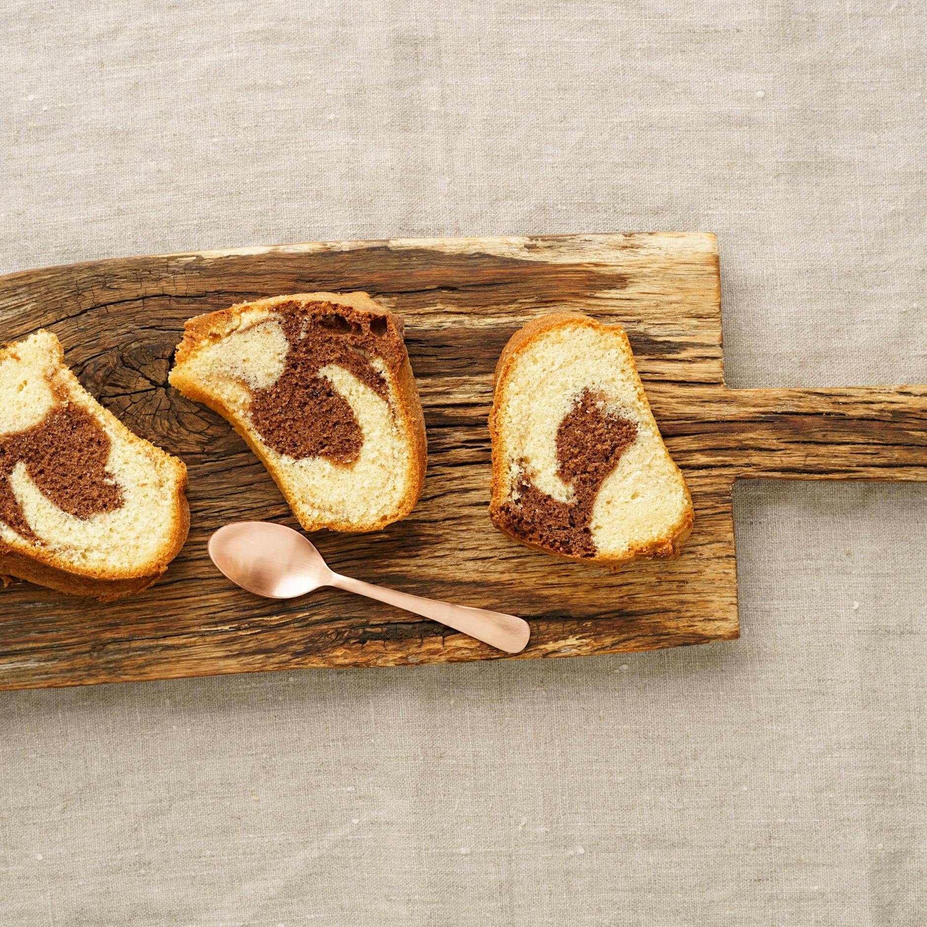 So locker-fluffig: Omas leckerster Marmorkuchen – das traditionelle Rezept aus DDR-Zeiten!