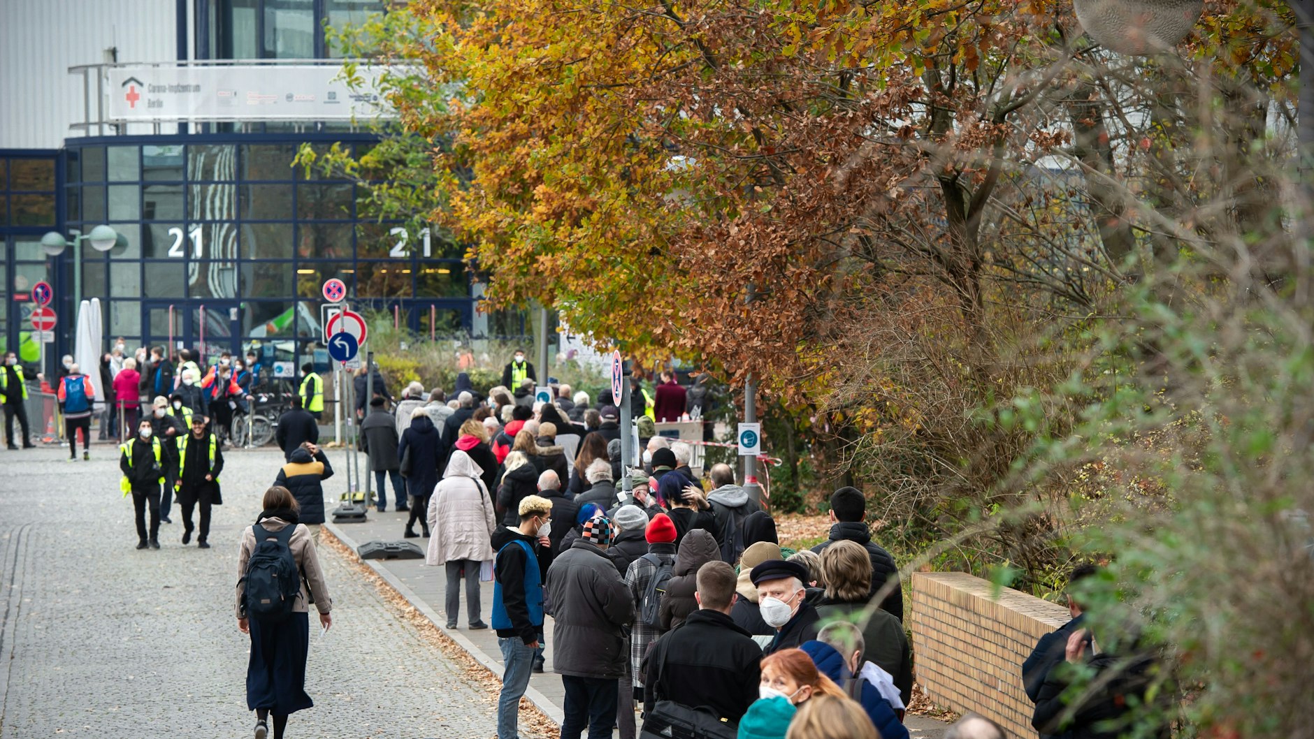 &nbsp;Der Andrang im Impfzentrum Messe in Berlin hat in den letzten Tagen zugenommen.&nbsp;