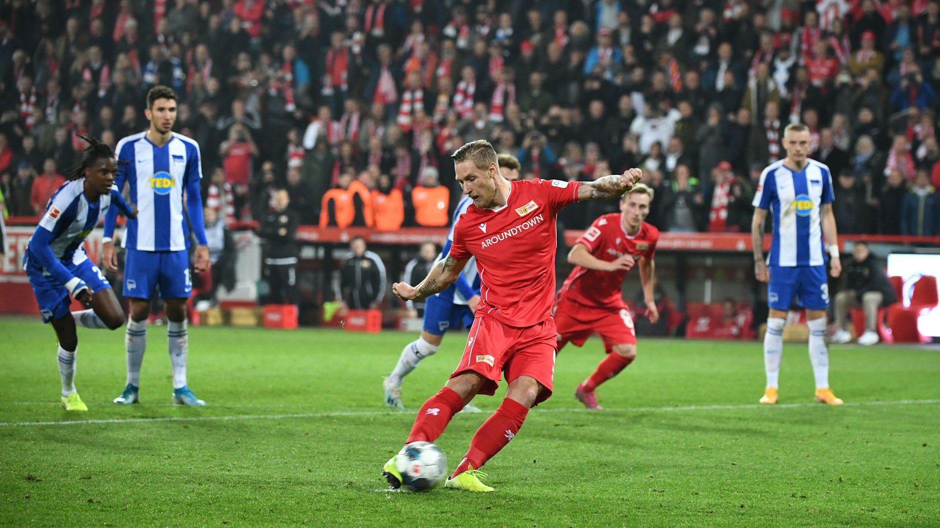 Ex-Stürmer Sebastian Polter traf beim ersten Berliner Bundesliga-Derby zwischen dem 1. FC Union gegen Hertha BSC 2019 per Elfmeter zum 1:0-Sieg.