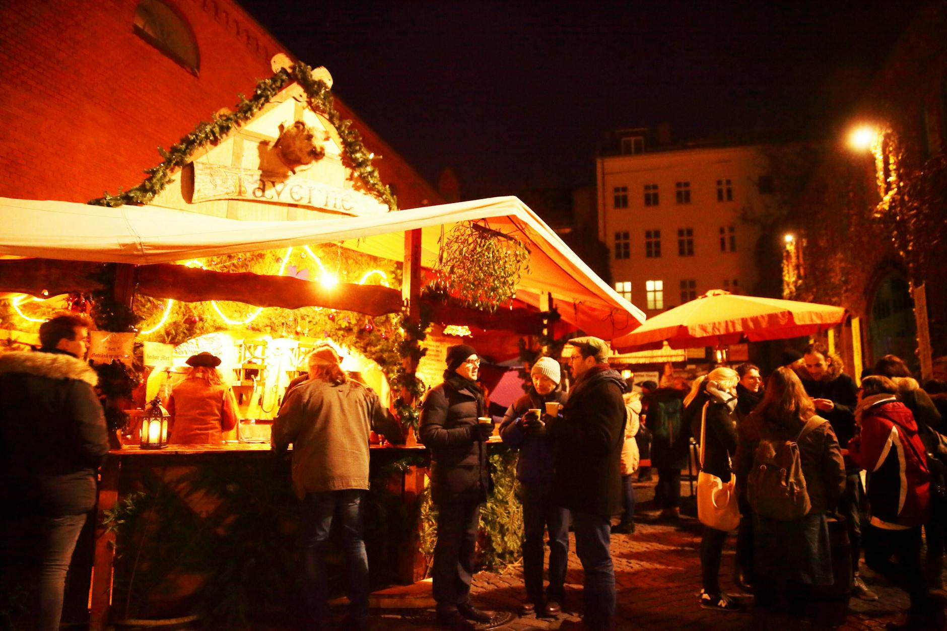 Nordische Spezialitäten finden Besucher auf dem Lucia Weihnachtsmarkt in der Kulturbrauerei.