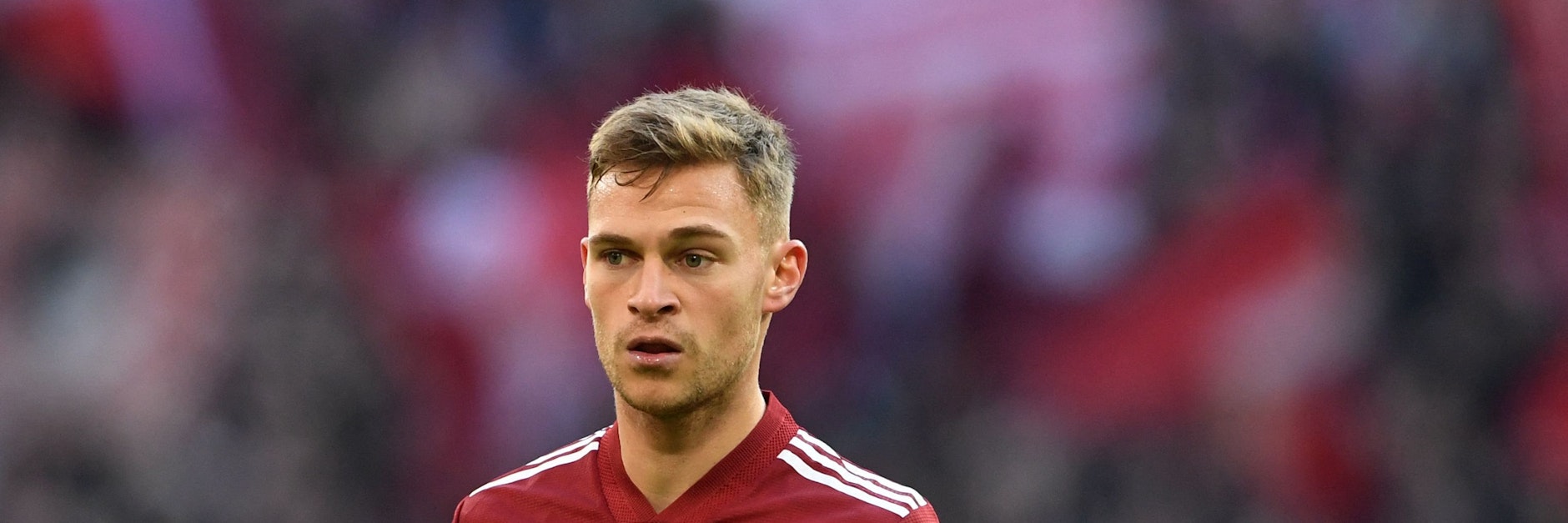 Ungeimpften Fußballprofis wie dem Nationalspieler Joshua Kimmich könnte bei anhaltend kritischer Corona-Lage ein Spielverbot drohen.&nbsp;