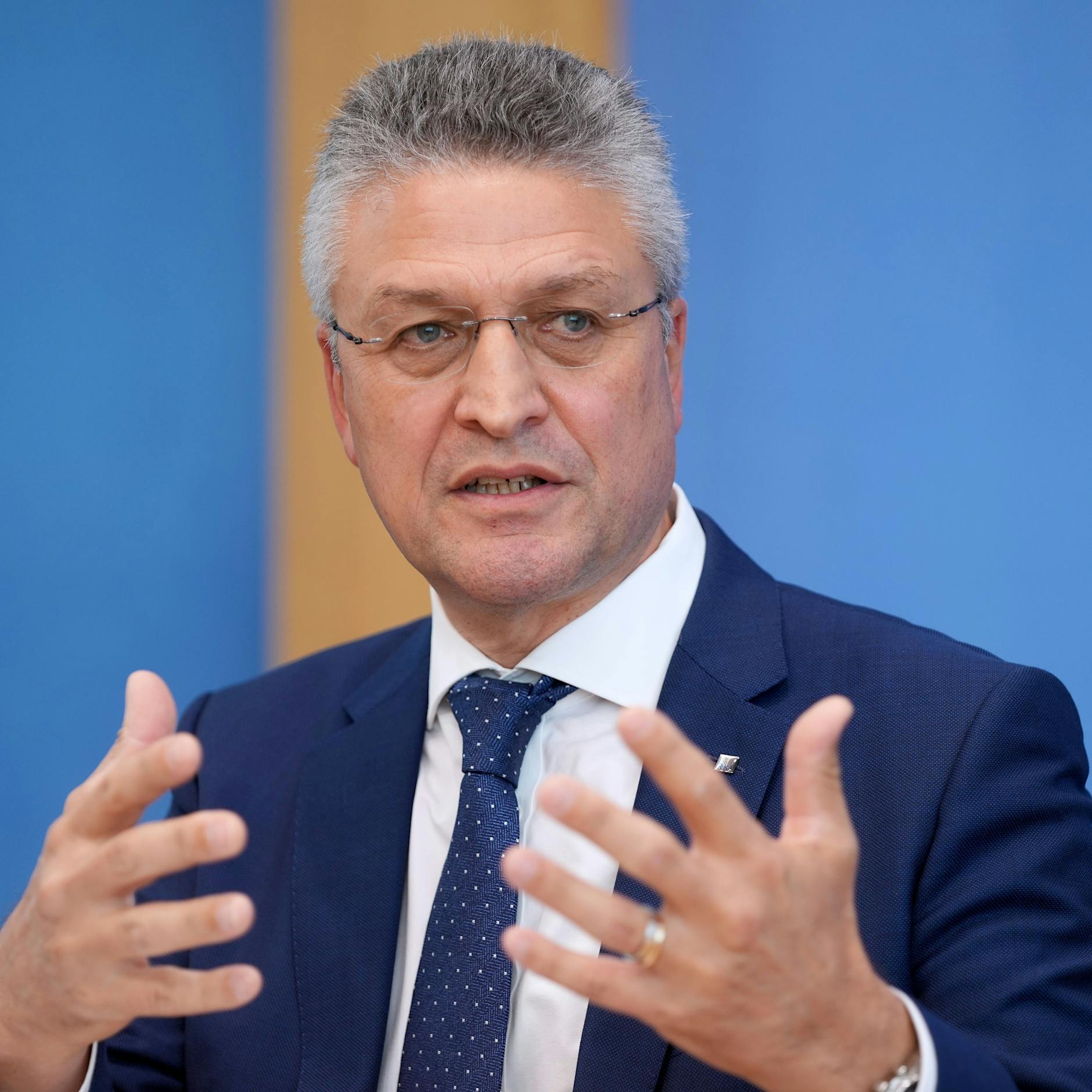 Brandrede von RKI-Chef: Lothar Wieler warnt vor einem „sehr schlimmen Weihnachtsfest“