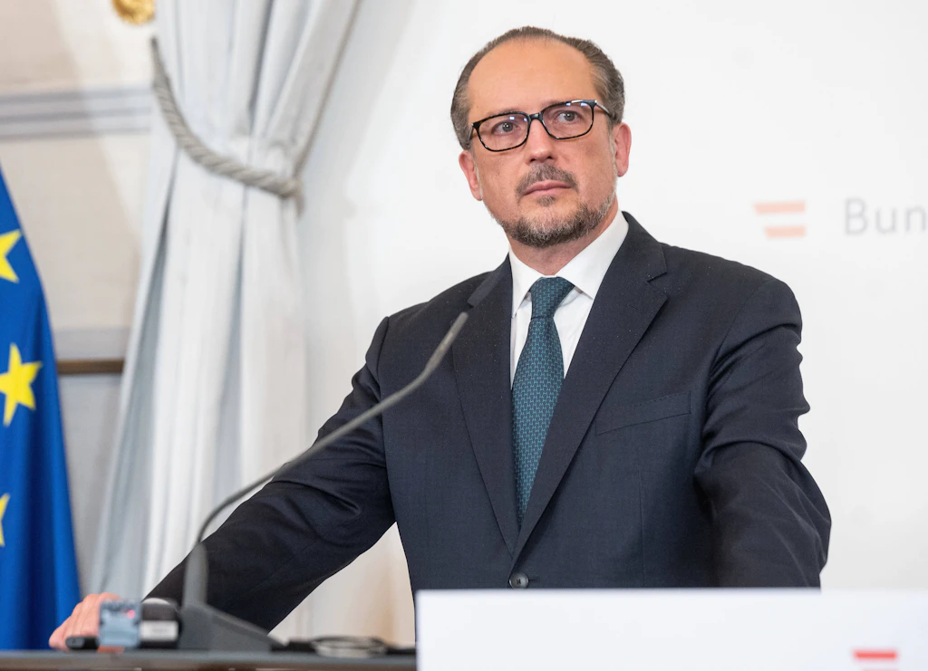 Österreich: Corona-Lockdown ab Montag, Impfpflicht ab Februar