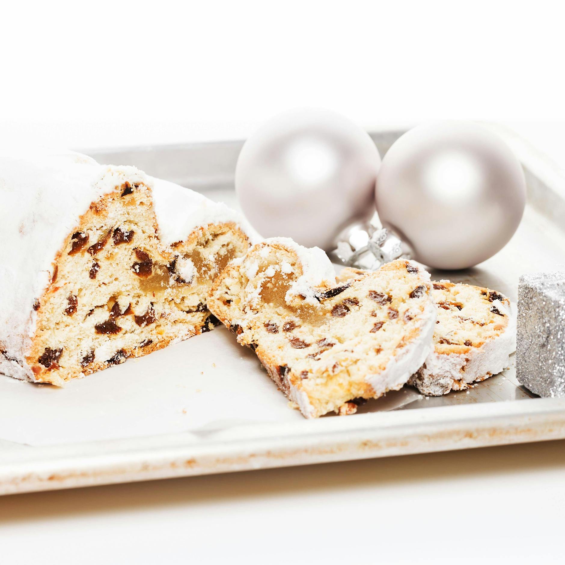 Köstliches Rezept wie von Oma: Marzipanstollen selber backen! So gelingt die Weihnachtsleckerei garantiert