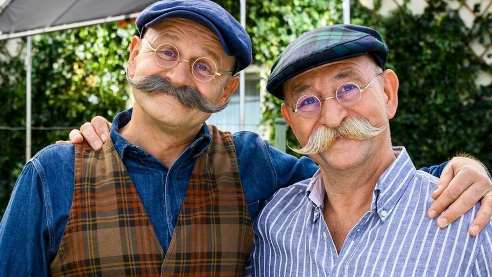 Nicht wiederzuerkennen: Oliver Stokowski (l.) hat sich für eine ZDF-Produktion eindrucksvoll in Horst Lichter verwandelt.&nbsp;
