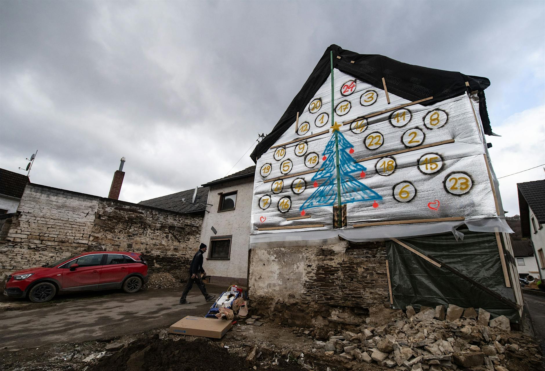 Häuser abgerissen oder unbewohnbar, Psyche überlastet: So schlecht geht es den Ahrtal-Bewohnern vor Weihnachten