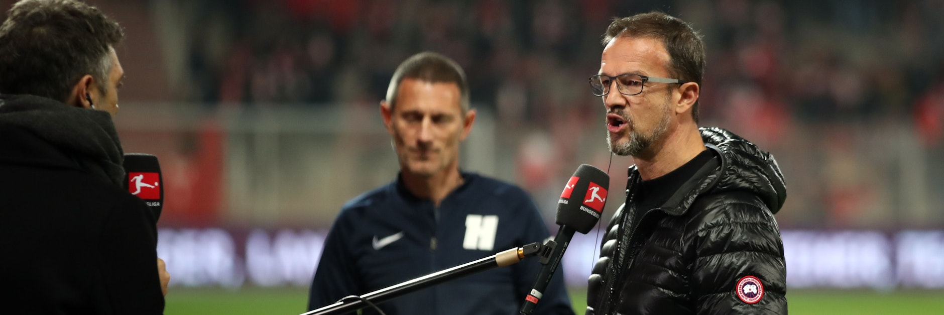 Herthas Manager Fredi Bobic war nach dem Abpfiff sauer, weil Pekariks Tor nicht zählte.