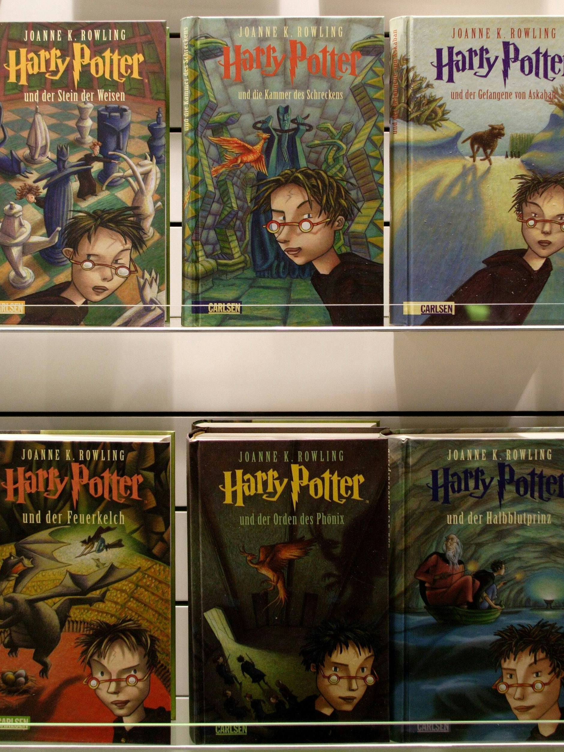 Einige Bücher der „Harry Potter“-Reihe auf der Frankfurter Buchmesse im Jahr 2005.