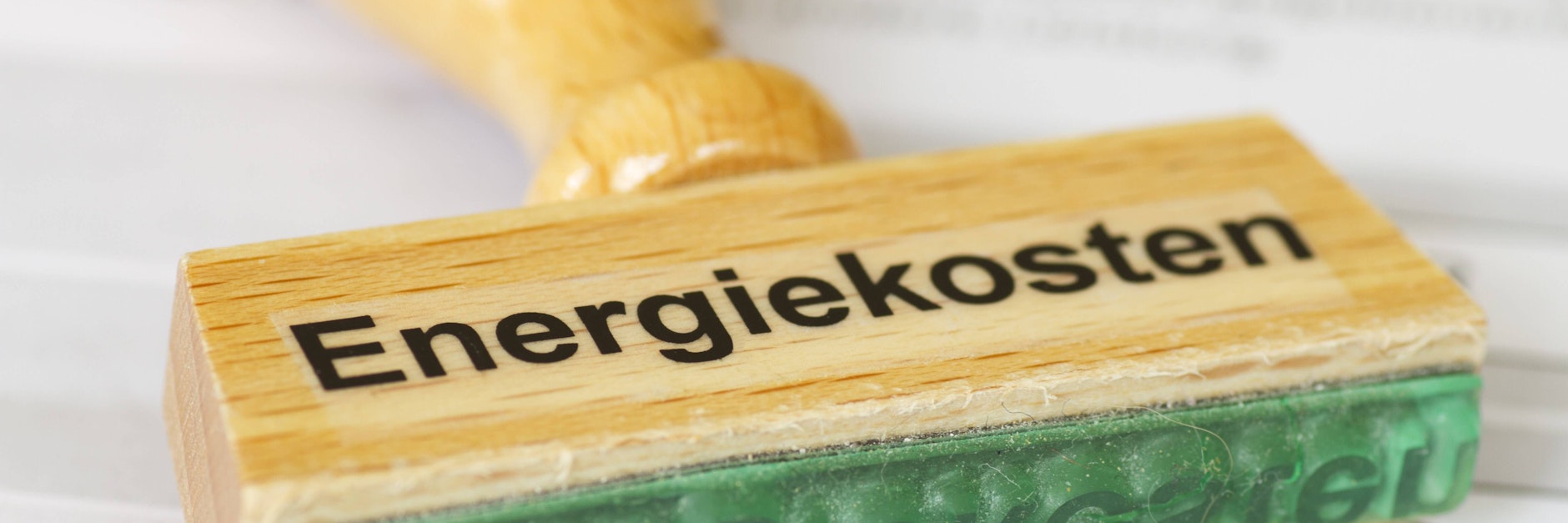 Strom und Gast kosten immer mehr. Verbraucher sollten Anbieter vergleichen.