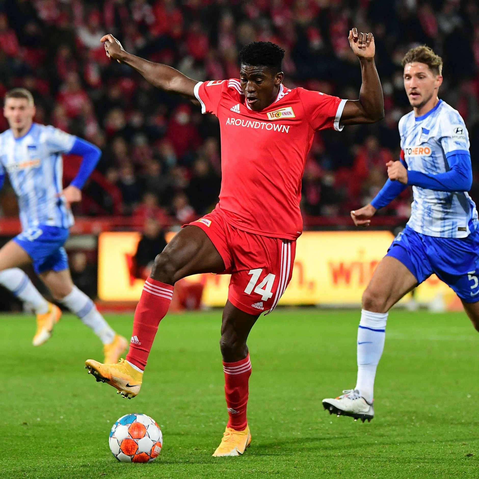 War von Hertha einfach nicht in den Griff zu kriegen: Unions Taiwo Awoniyi. 