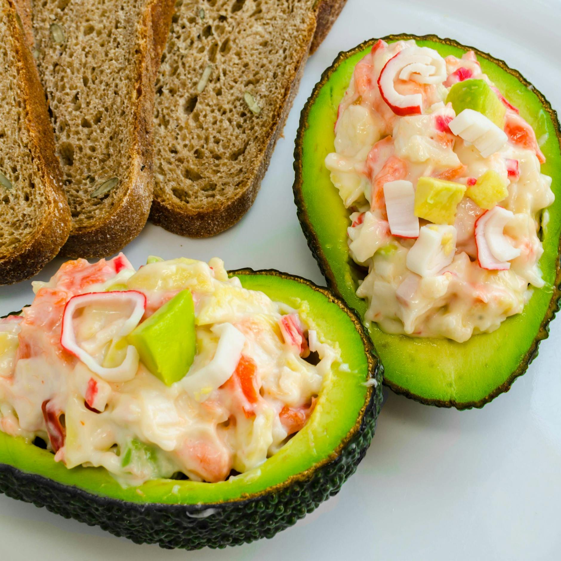Klasse Rezept für köstlichen Avocado-Eiersalat! Geht ganz einfach und schmeckt so gut
