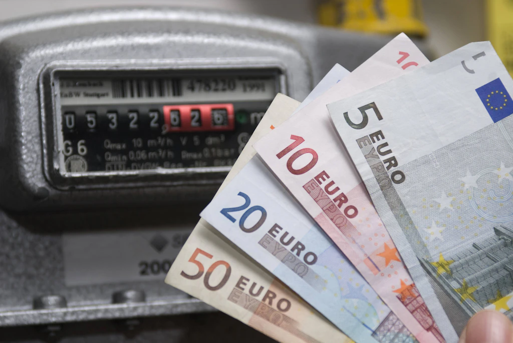 Hunderte Strom- und Gasversorger heben ihre Preise an