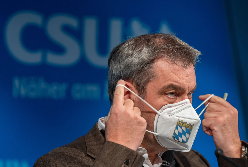 Söder bescheinigt Spahn „desaströse Kommunikation“