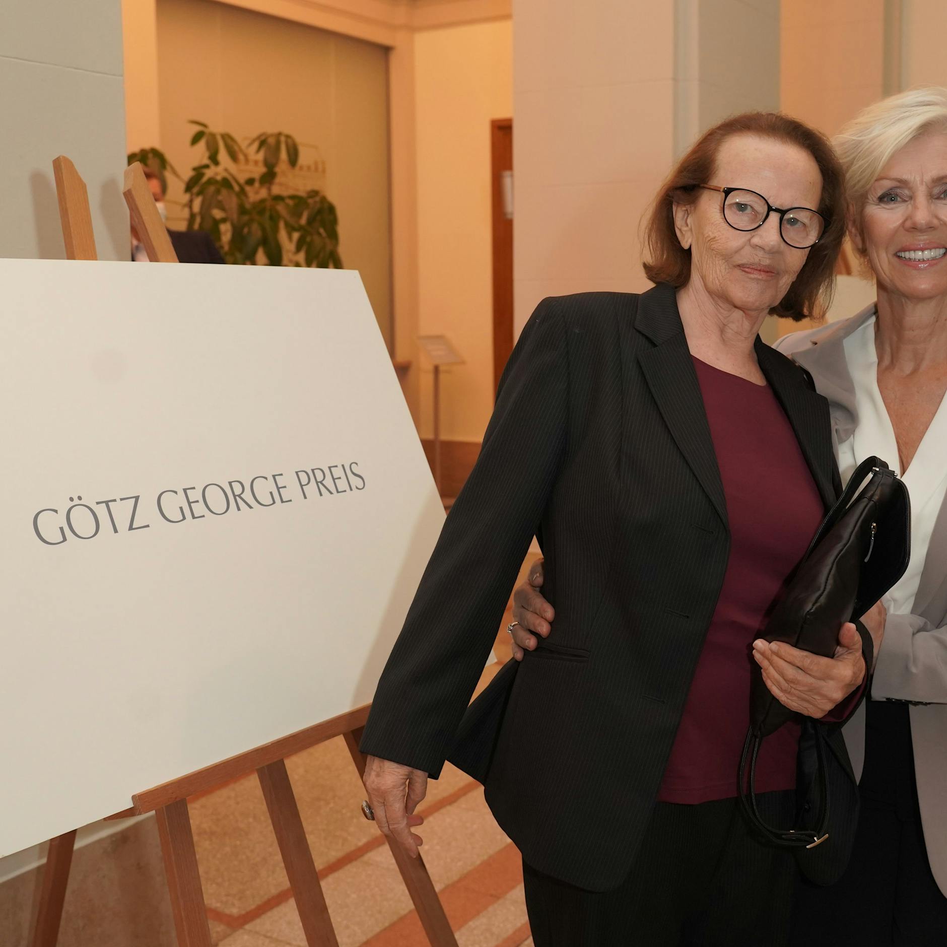 Schauspielerin Gudrun Ritter: Sie ist ein DDR-Original – jetzt bekam der Film- und Theaterstar DIESEN Mega-Preis überreicht