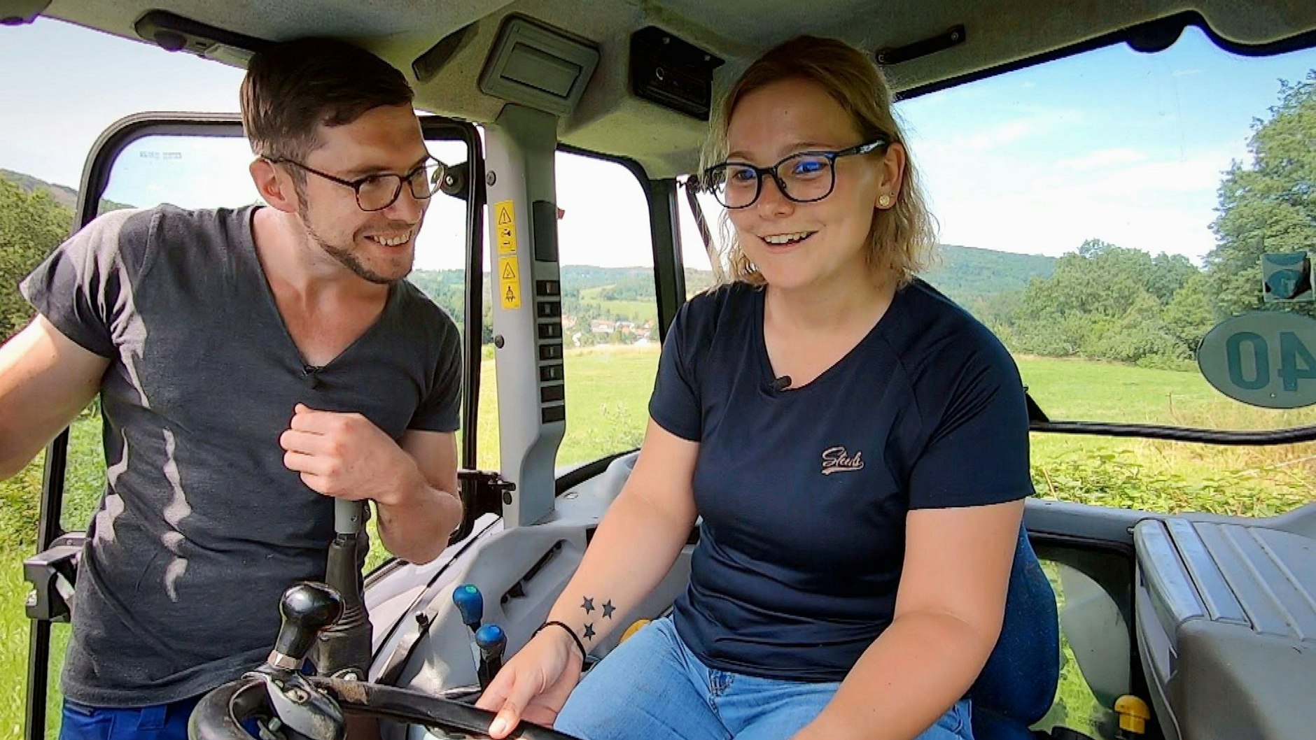 Bei Sabrina und Nils gibt es in der „Bauer sucht Frau“-Hofwoche Differenzen. 