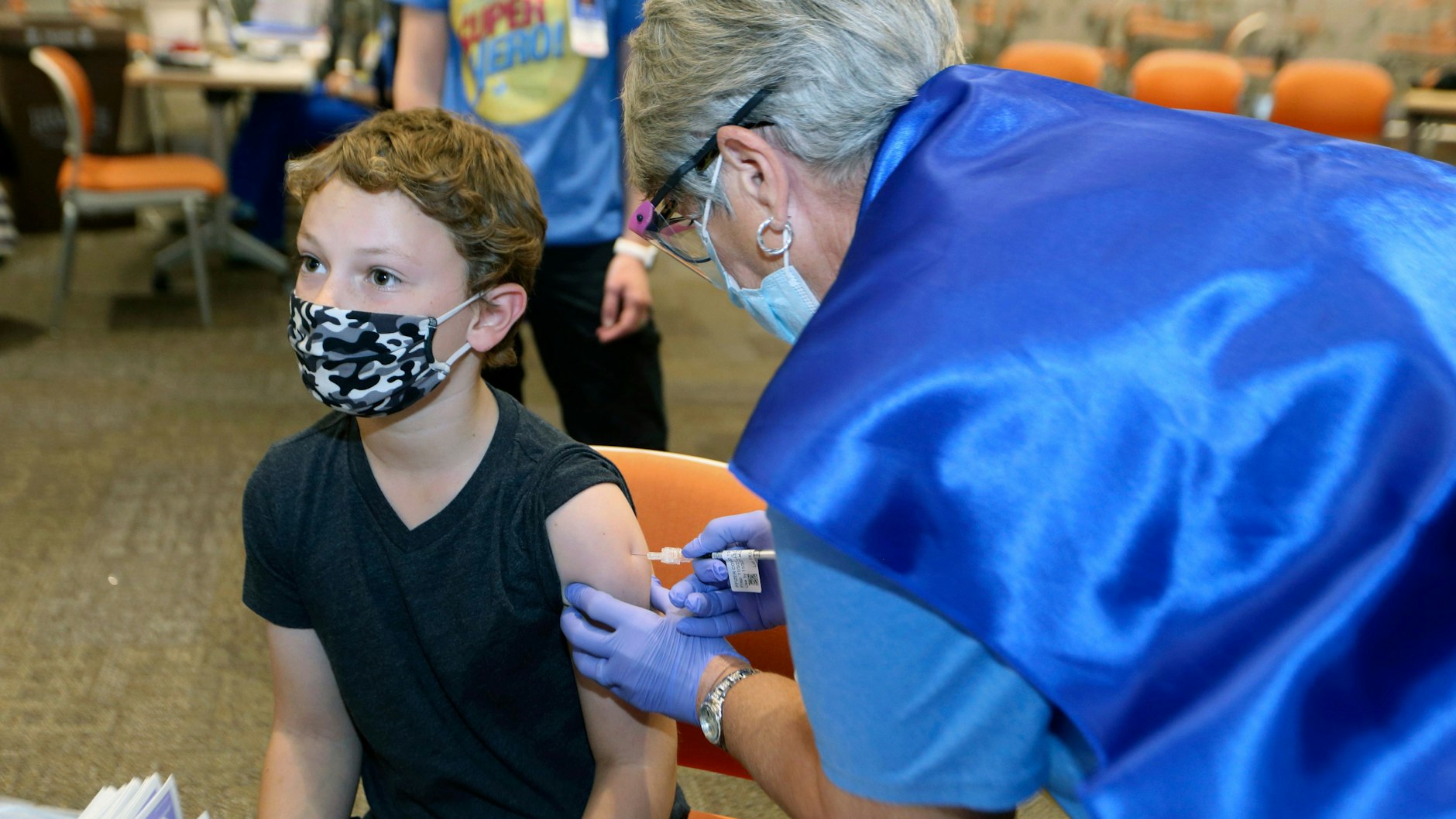 Eine Entscheidung der EMA über die Zulassung des Biontech/Pfizer- Impfstoffs für Kinder von fünf bis elf Jahren wird in einigen Tagen erwartet. (Symbolbild)