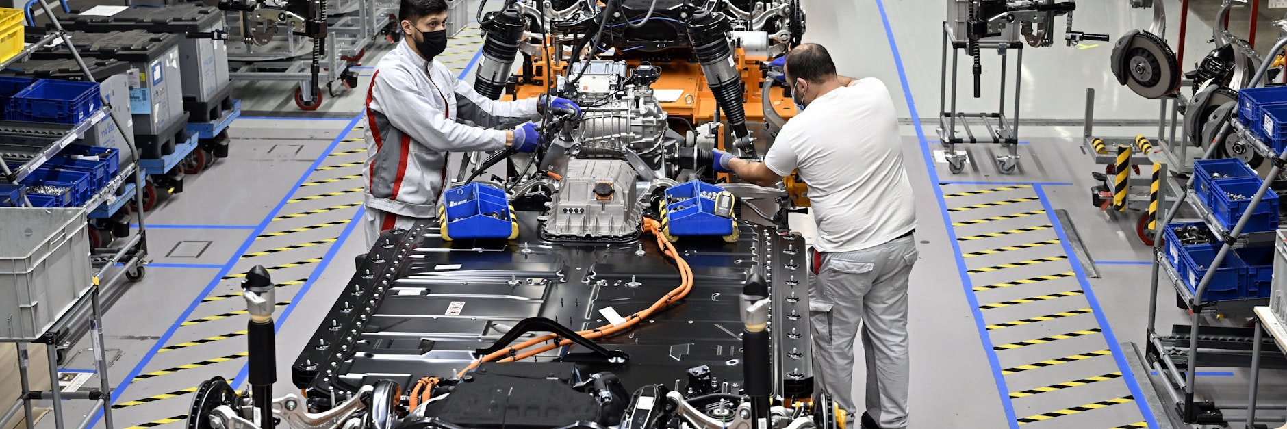 In dem Brüsseler Werk wird der erste vollelektrische Audi-SUV produziert. Jetzt steht wegen Corona die Produktion still.