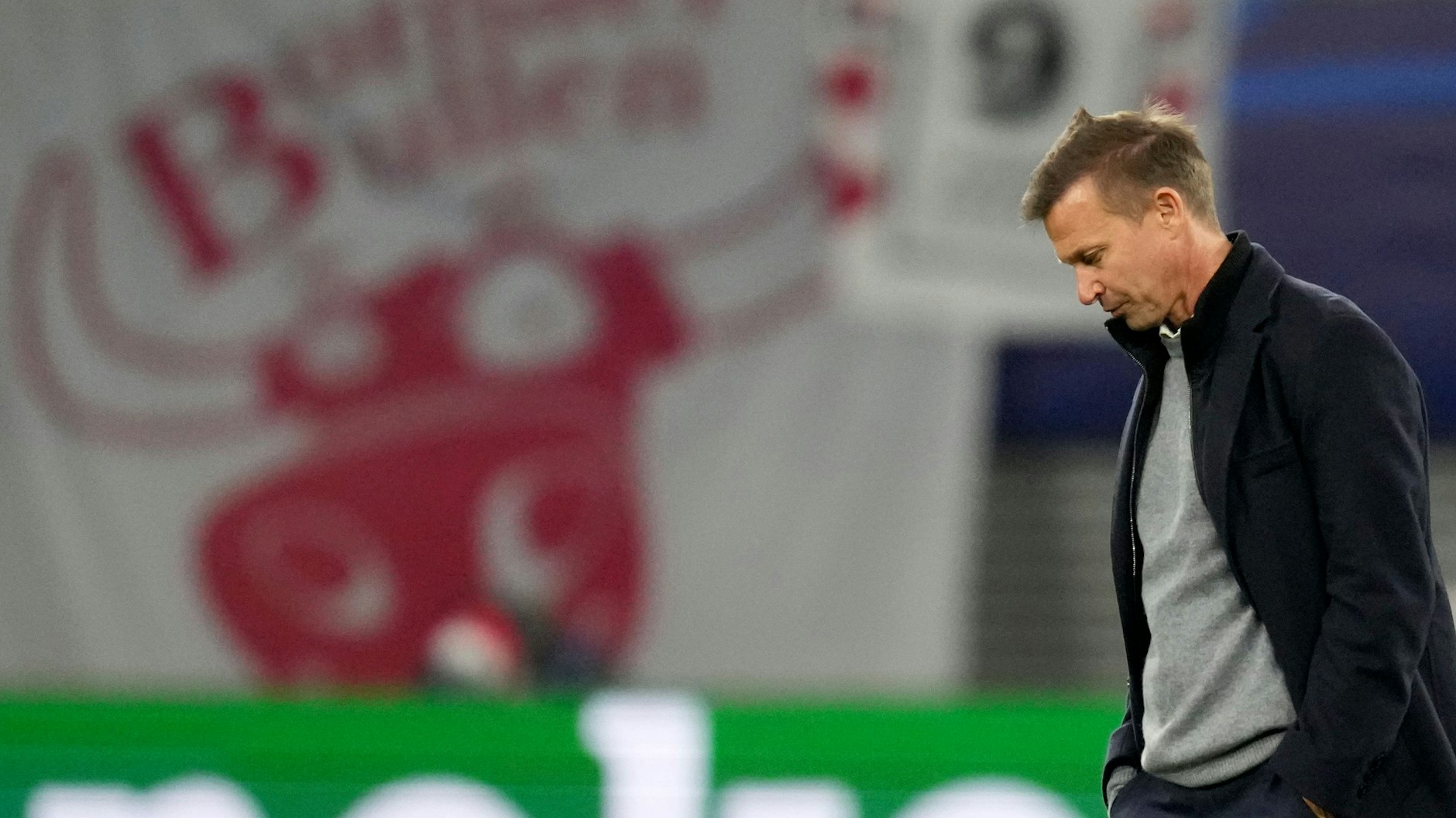 Leipzigs Trainer Jesse Marsch und Torwart&nbsp;Peter Gulacsi werden RB Leipzig beim Endspiel in Brügge nach positiven Corona-Tests am Mittwoch fehlen.