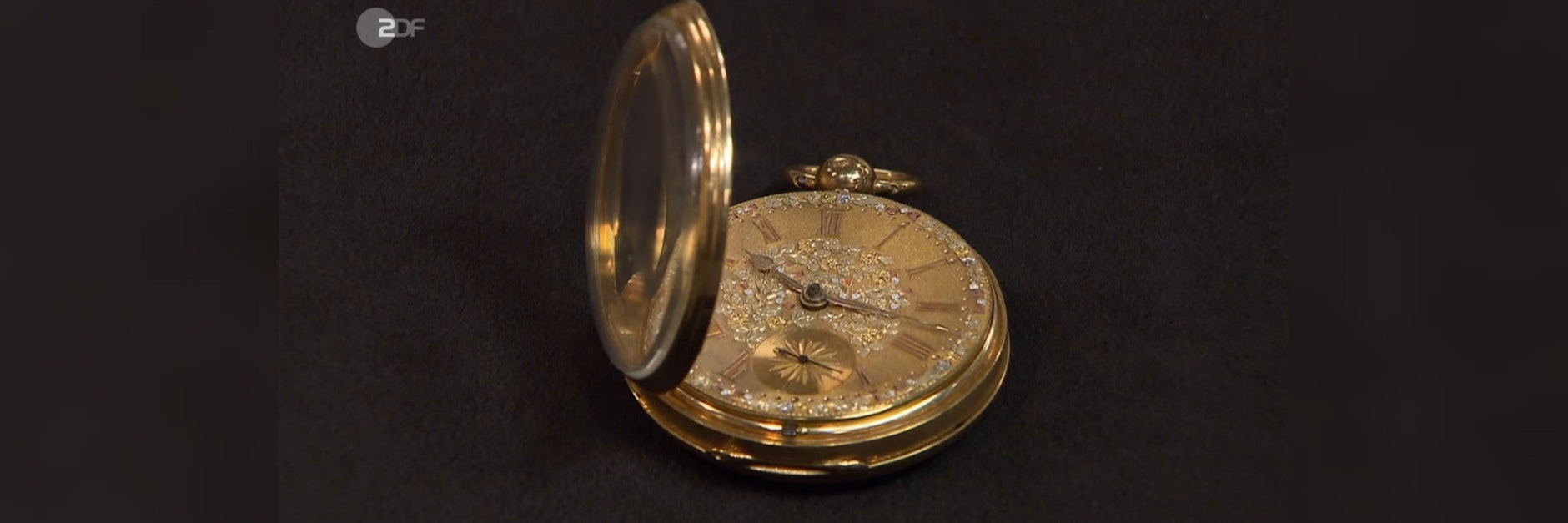 Bei „Bares für Rares“ steht diese Taschenuhr zum Verkauf.