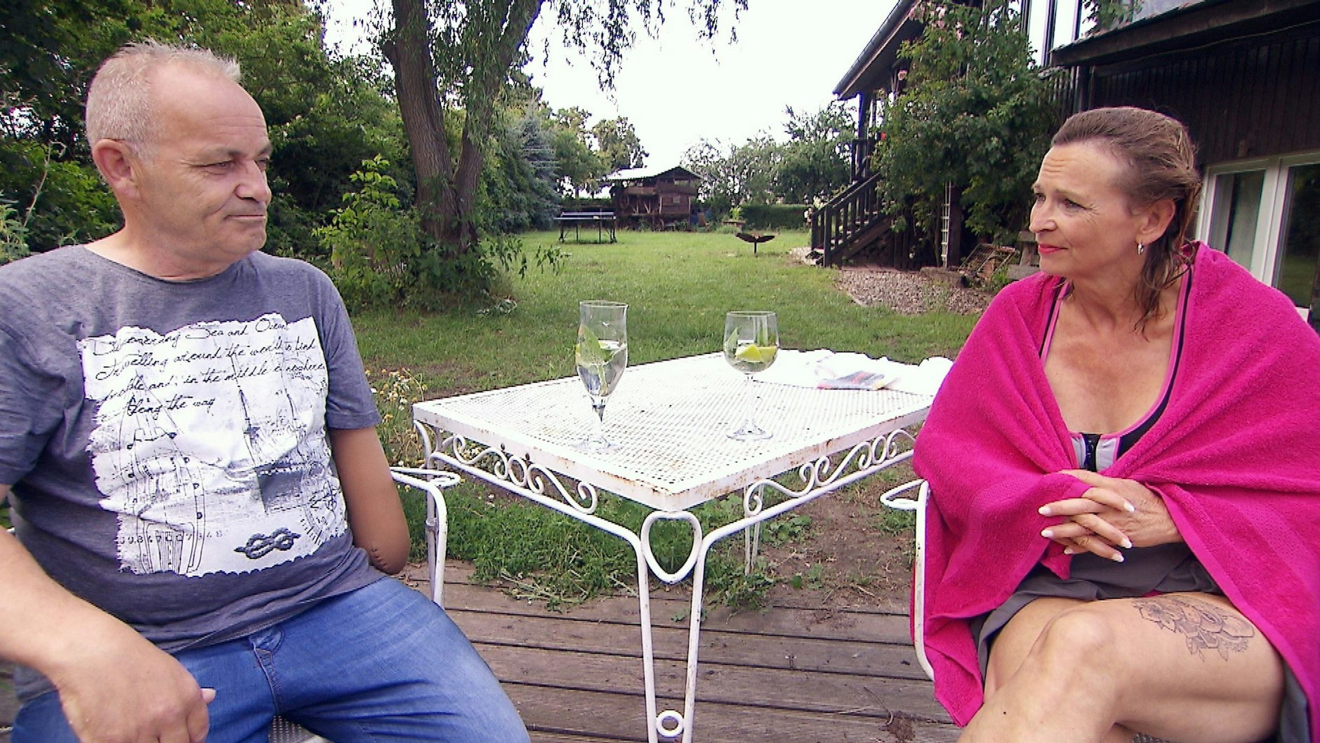 Olaf und Bettina lernen sich bei „Bauer sucht Frau“ kennen. Sie teilen ein schweres Schicksal.